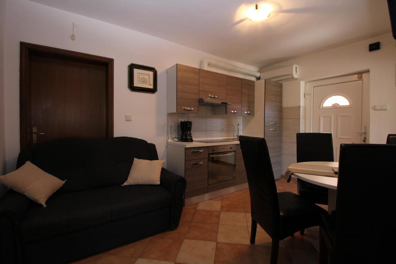 Apartments Ivanka 934 ฟาชานา ภายนอก รูปภาพ